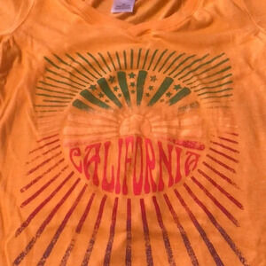 California Tee shirt by Creative Apparel